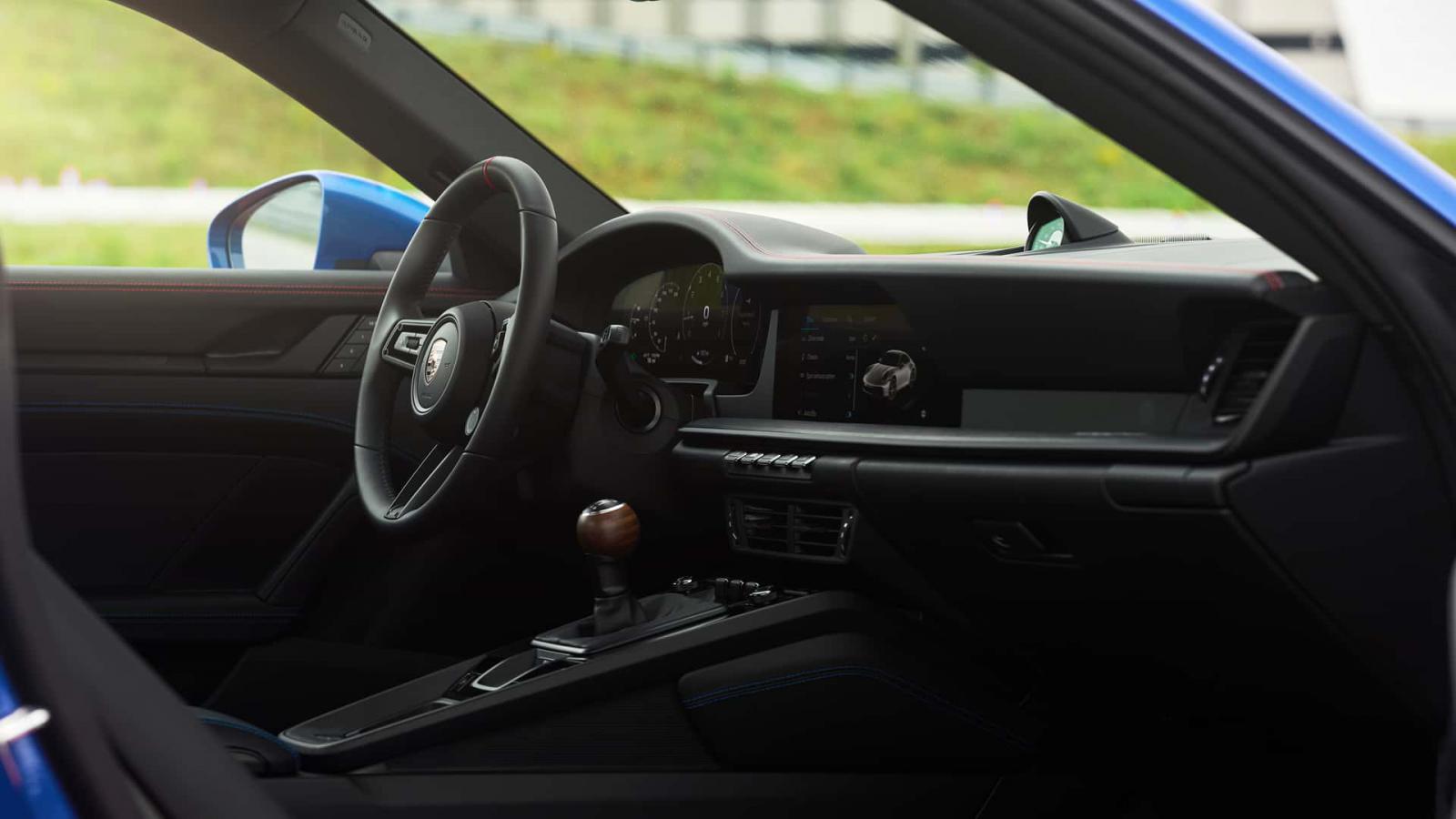 Πρεμιέρα για την νέα και σπάνια Porsche 911 Club Coupe 